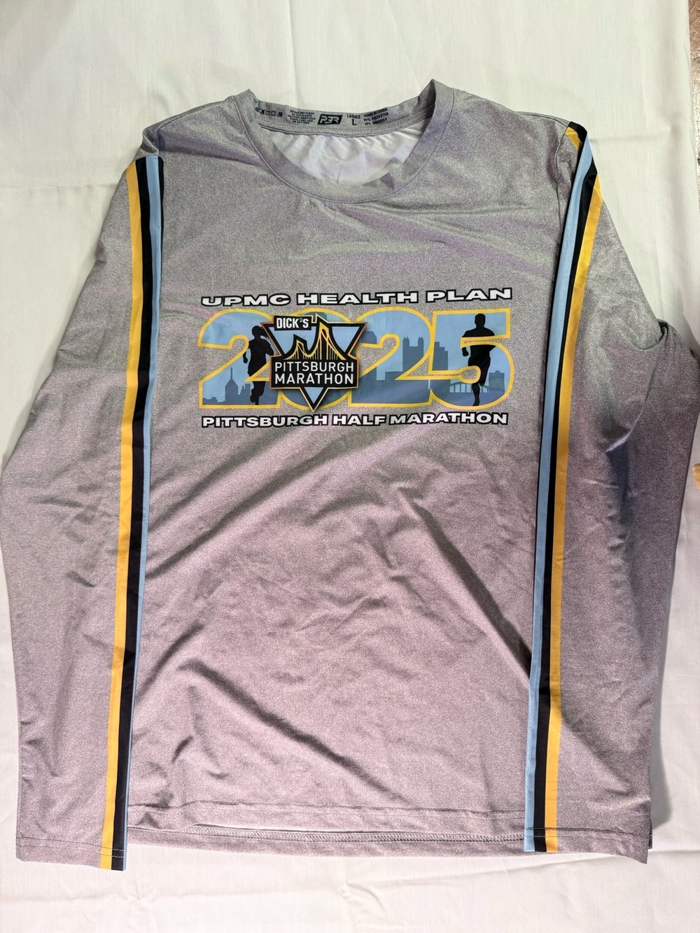 Women’s Pittsburgh Half Marathon 2025 Long Sleeve Tech Shirt - Gray/Gold